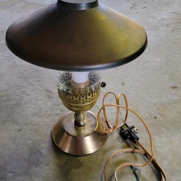 Vintage Brass Electric Table Lamp - Picture 2 of 4